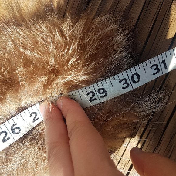 Elegant Faux Fur Scarf in Brown - Picture 4 of 7